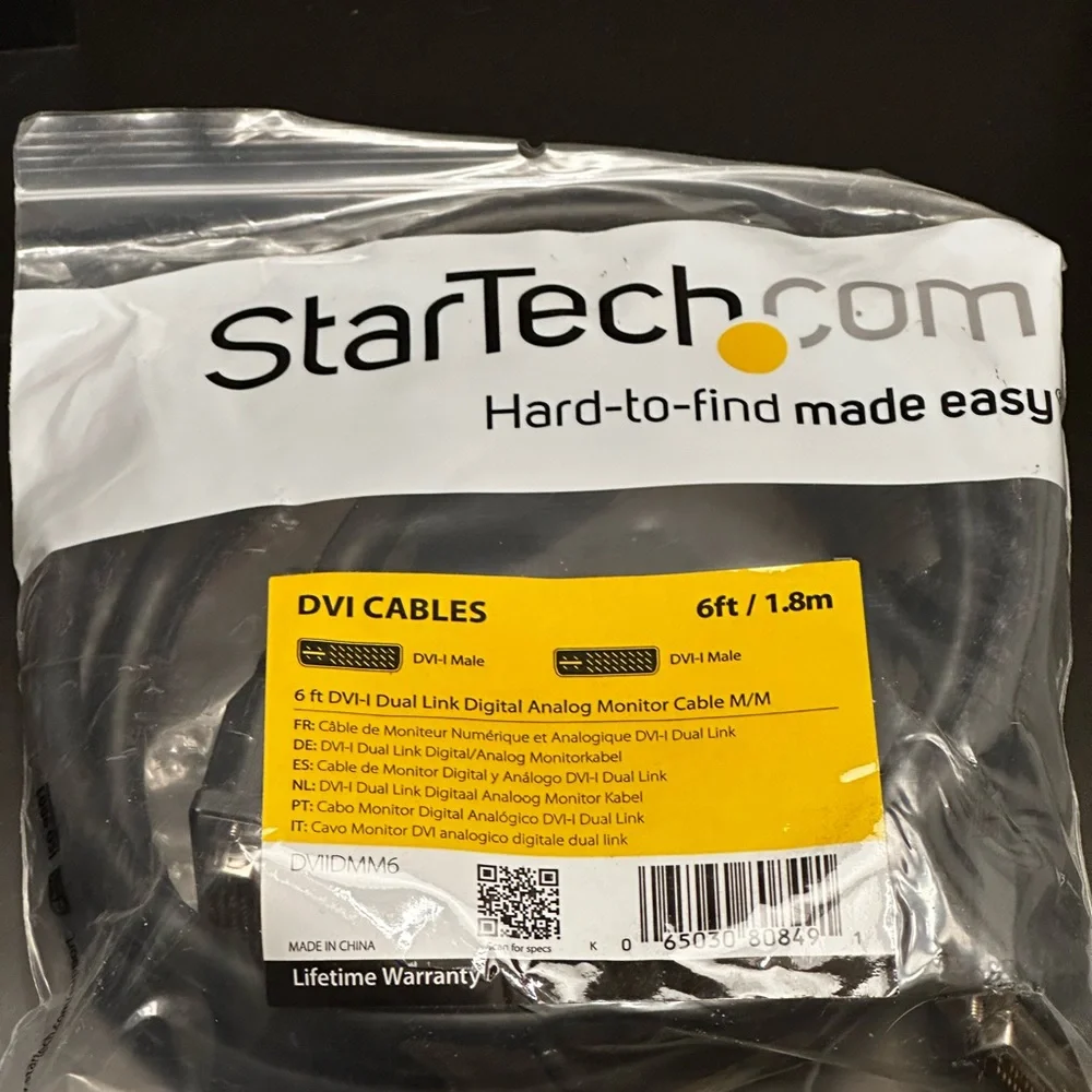NEW still in package Star Tech 6 ft DVI Wires